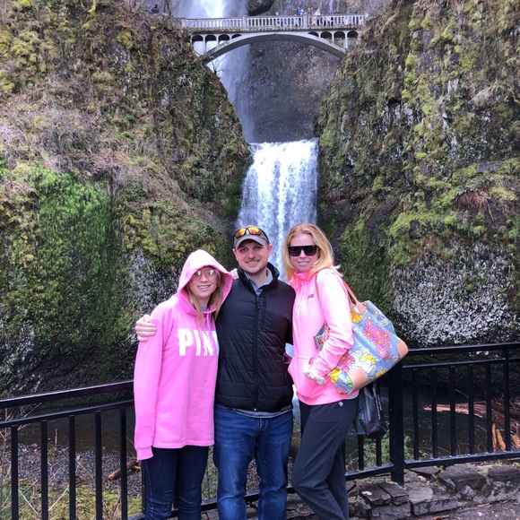 Meet your Posher, Elizabeth - Picture 7 of 16